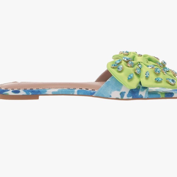 SANDAL - Picture 7 of 9